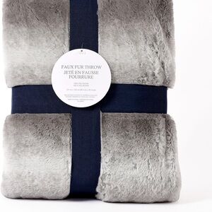 Faux Fur Throw Blanket - 50 x 60 Inch Soft, Luxurious [Grey]